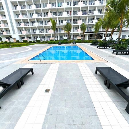 Casa Salcedo - Field Residences Paranaque City Экстерьер фото